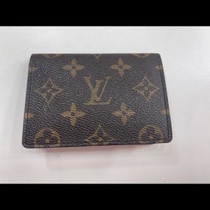 Card Holder, minimal sugns of wear, no cracking, canvas is great condition,